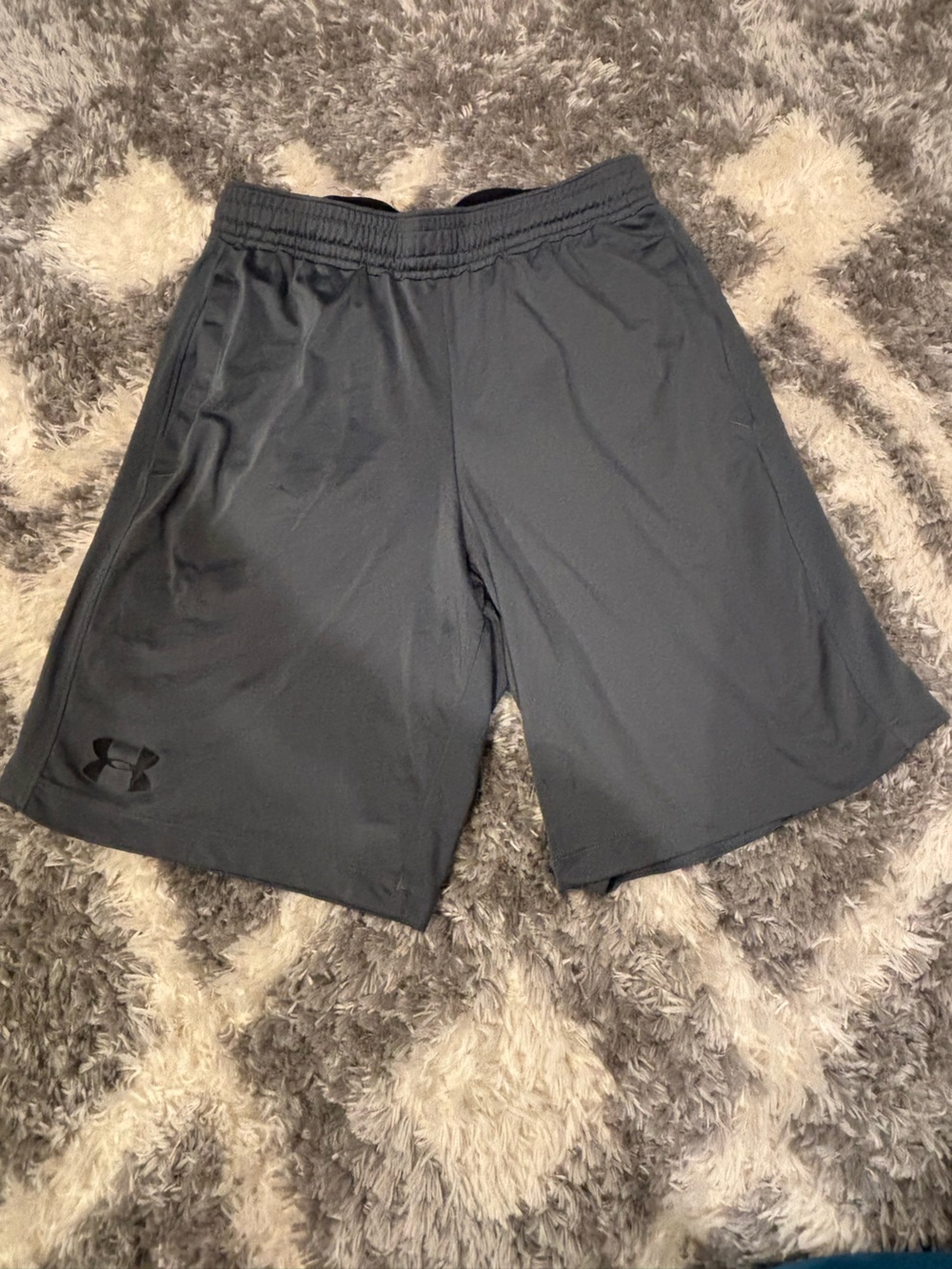 Under Armour Men's gray Performance Training basketball Shorts